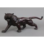 Japanische Meiji Bronzefigur ¨schreitender Tiger¨