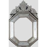 Gr. Wandspiegel im Stile eines venezianischen ¨Palazzo¨-Spiegels