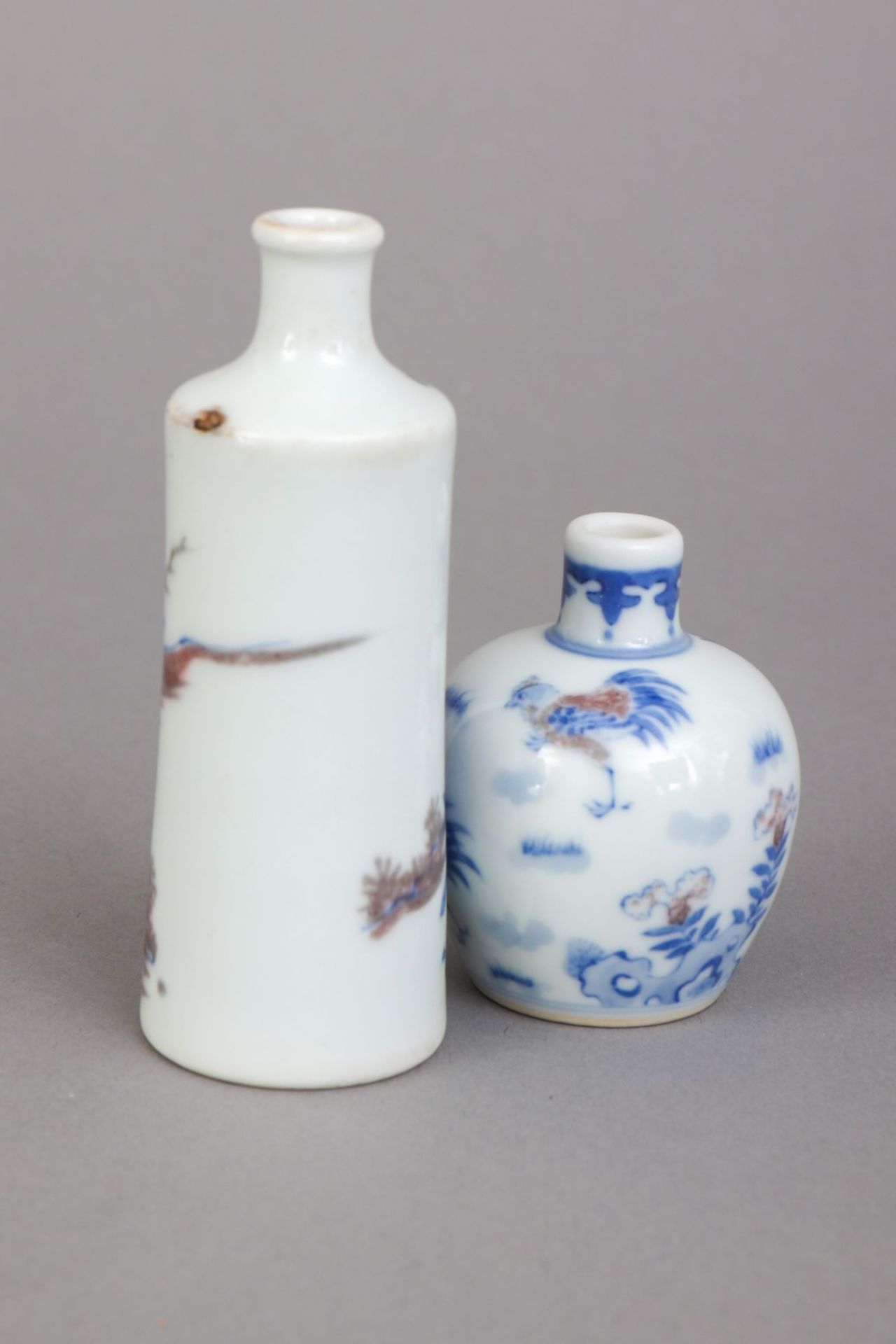 2 chinesische Porzellan-Miniaturvasen/Salbgefäße - Image 3 of 3