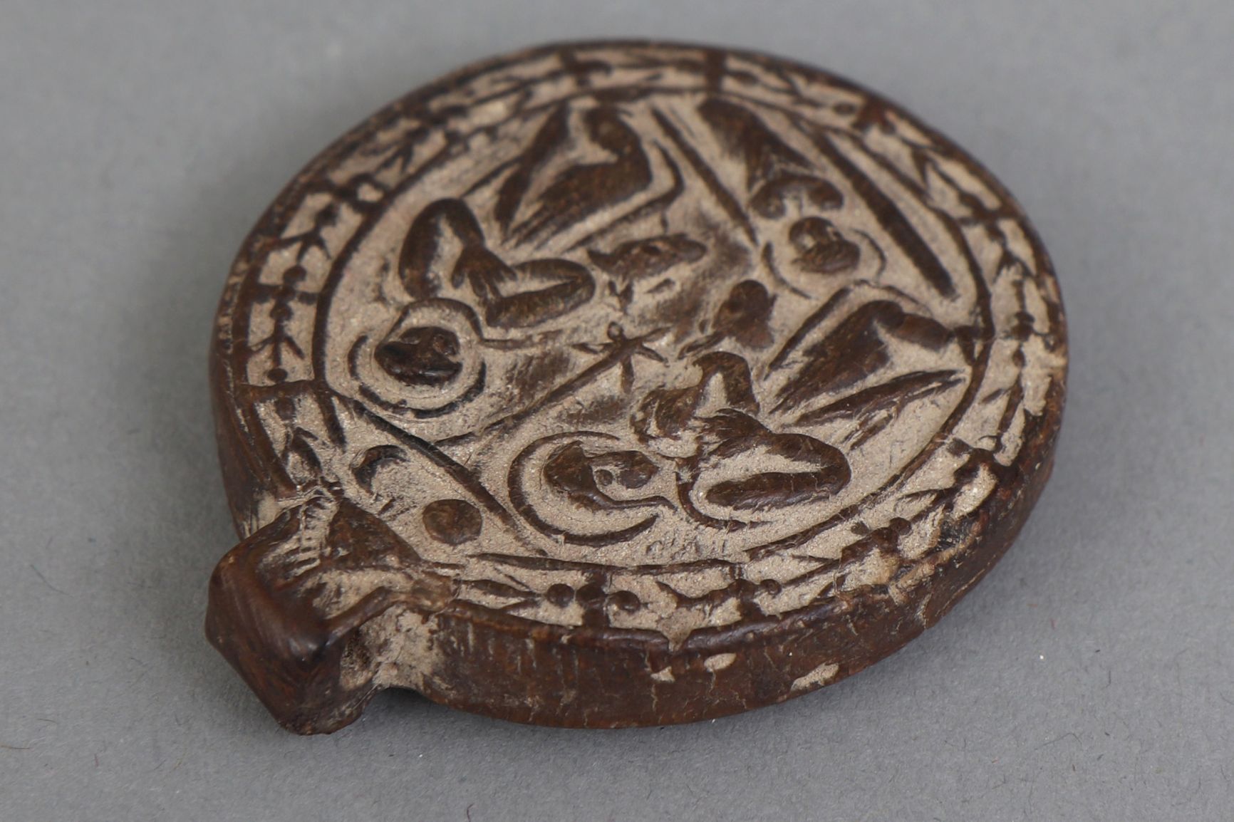 Wallfahrts-Amulett des 16./17. Jahrhunderts - Bild 2 aus 2