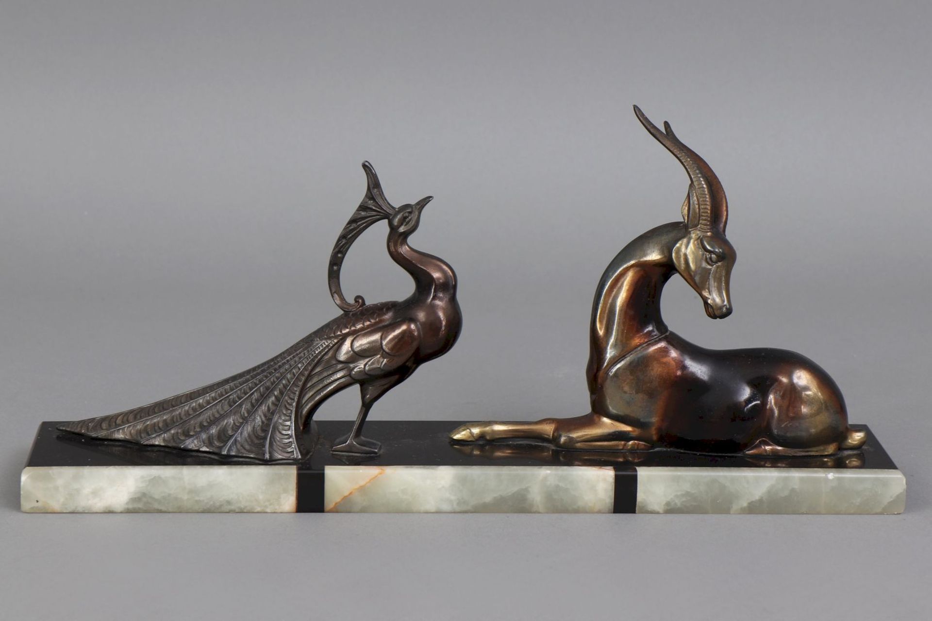 Art Deco Kaminfigur ¨Antilope und Pfau¨