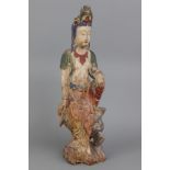 Chinesische Holzschnitzfigur der Guanyin