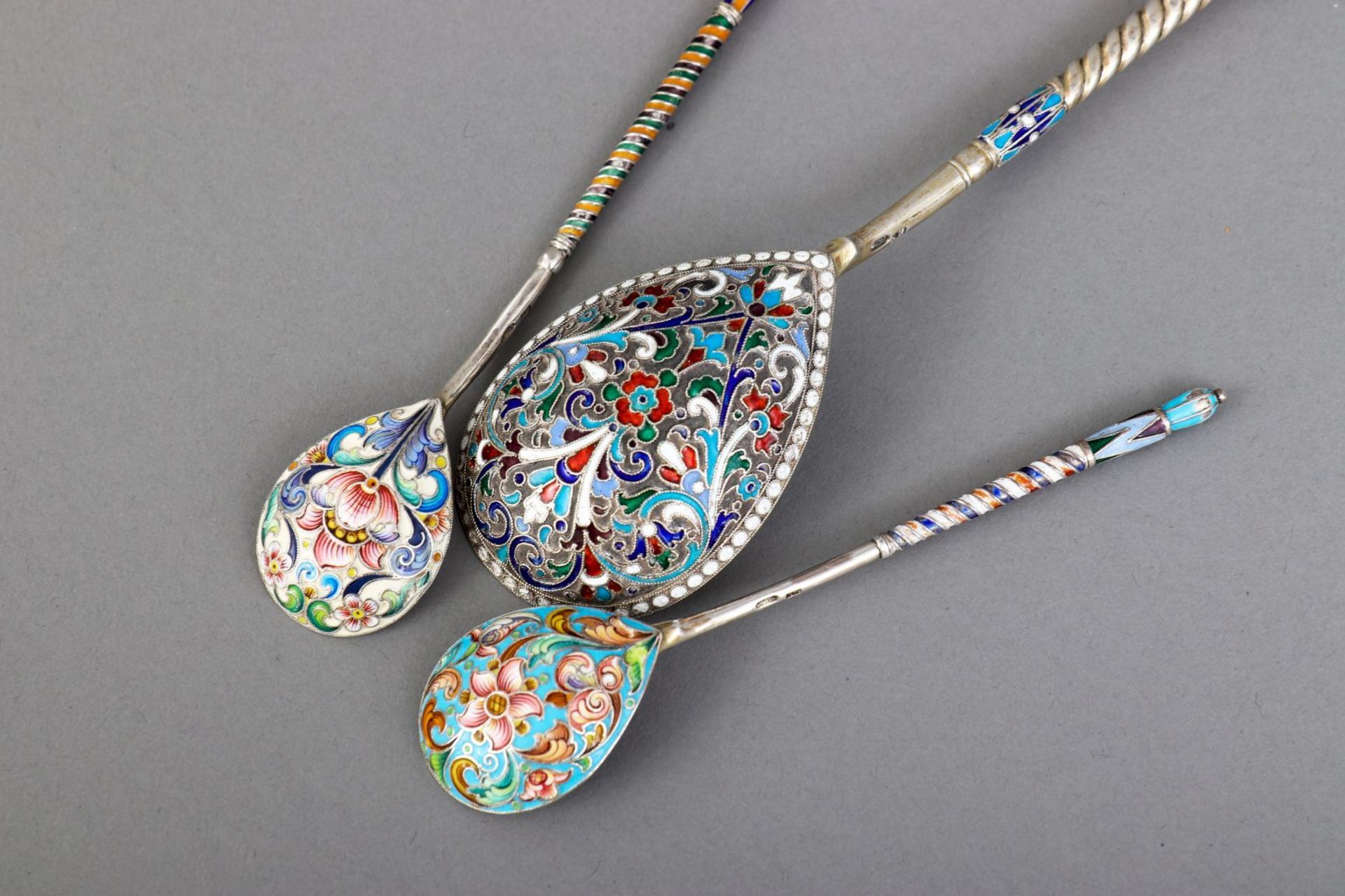 3 russische Silberlöffel mit Cloisonné - Image 4 of 5