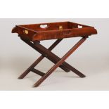 Englischer ¨Captain´s (tray) table¨