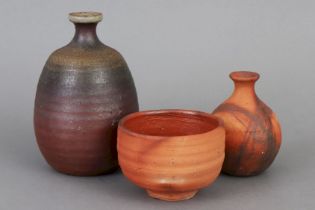 3 Keramikobjekte von YOSHIMOTO SHUHO (*1938)