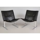Paar KEBE Eagle Lounge Chairs