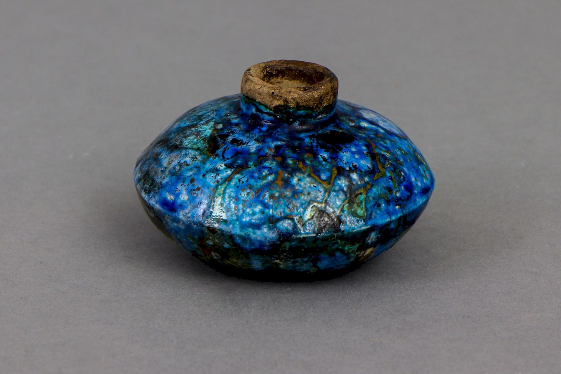 Kleine Keramik-Öllampe