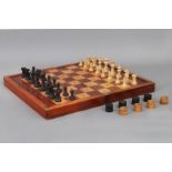 Backgammon und Schach Spiel