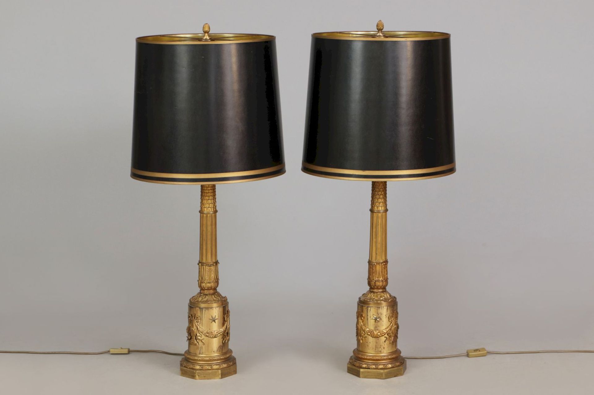 Paar Tischlampen in Säulenform