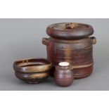 3 Keramikobjekte von ISEZAKI MITSURU (*1934)