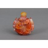 Chinesische Snuffbottle aus rot-brauner Jade