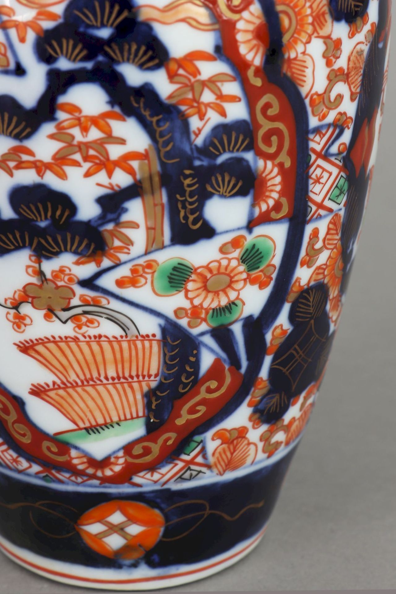 Japanische Imari-Porzellanvase - Bild 3 aus 5