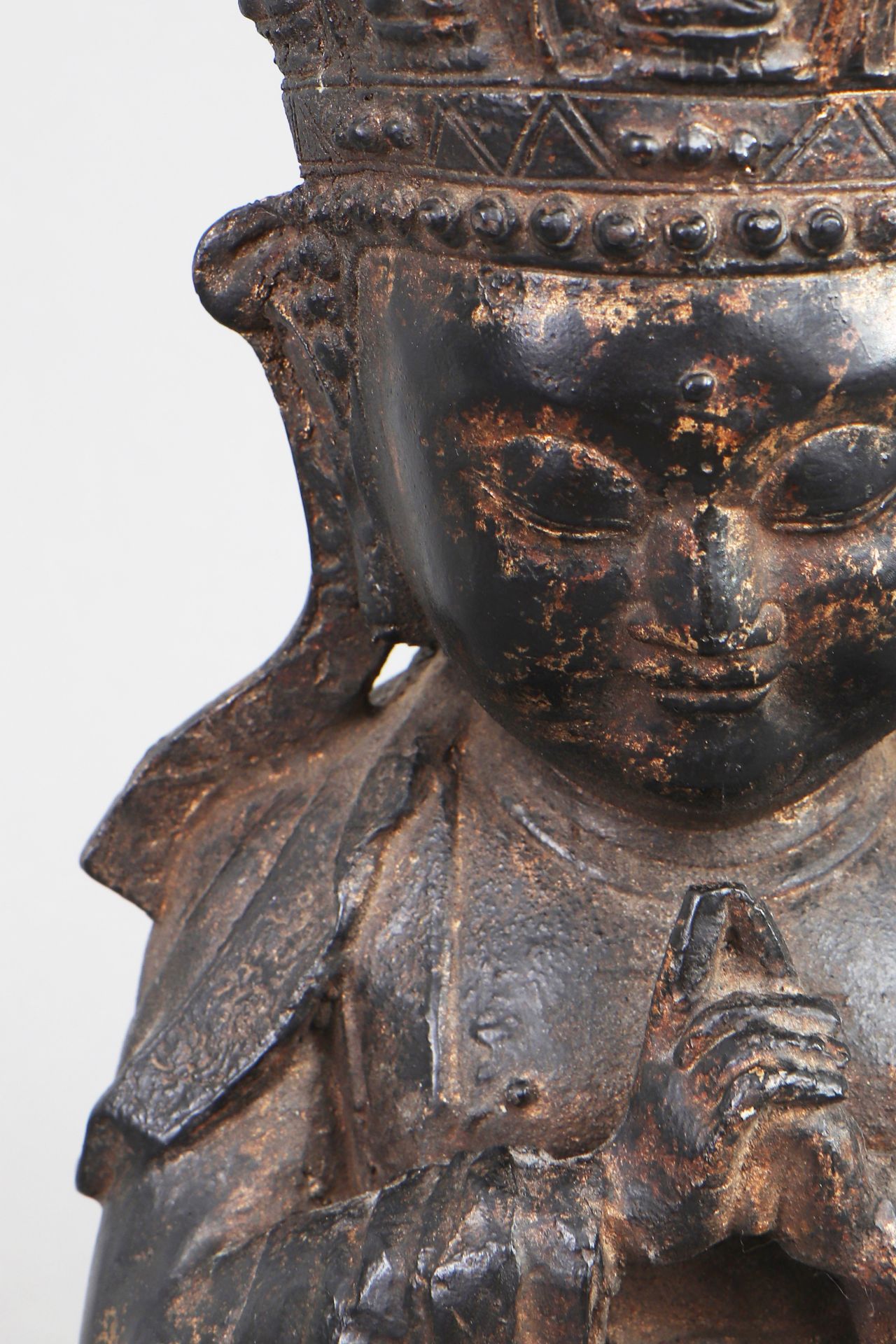 Chinesischer Buddha Vairochana im Stile der Ming-Dynastie - Bild 2 aus 4