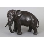 Japanische Zinkguss-Figur eines Elefanten