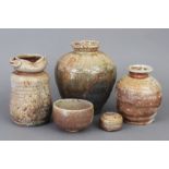 5 japanische Keramikobjekte