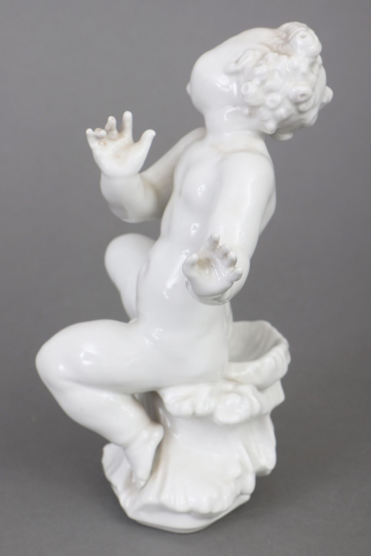 KPM BERLIN Porzellanfigur ¨Putto auf Welle¨ - Bild 3 aus 4