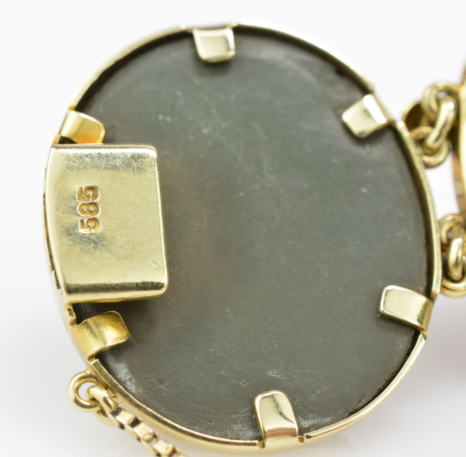 Armband mit 7 Lava-Kameen - Bild 4 aus 6