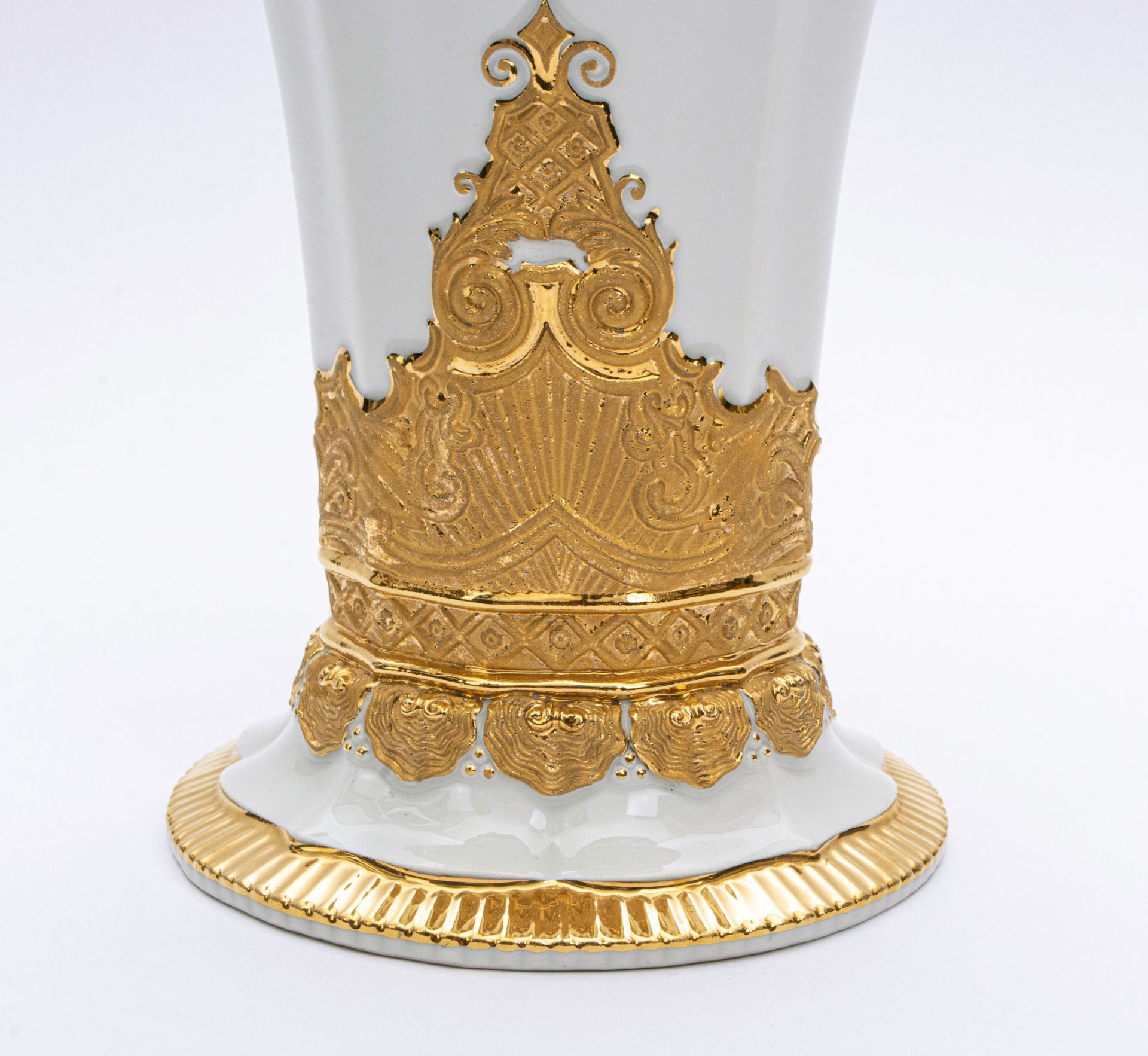 Vase mit Golddekor - Image 2 of 3