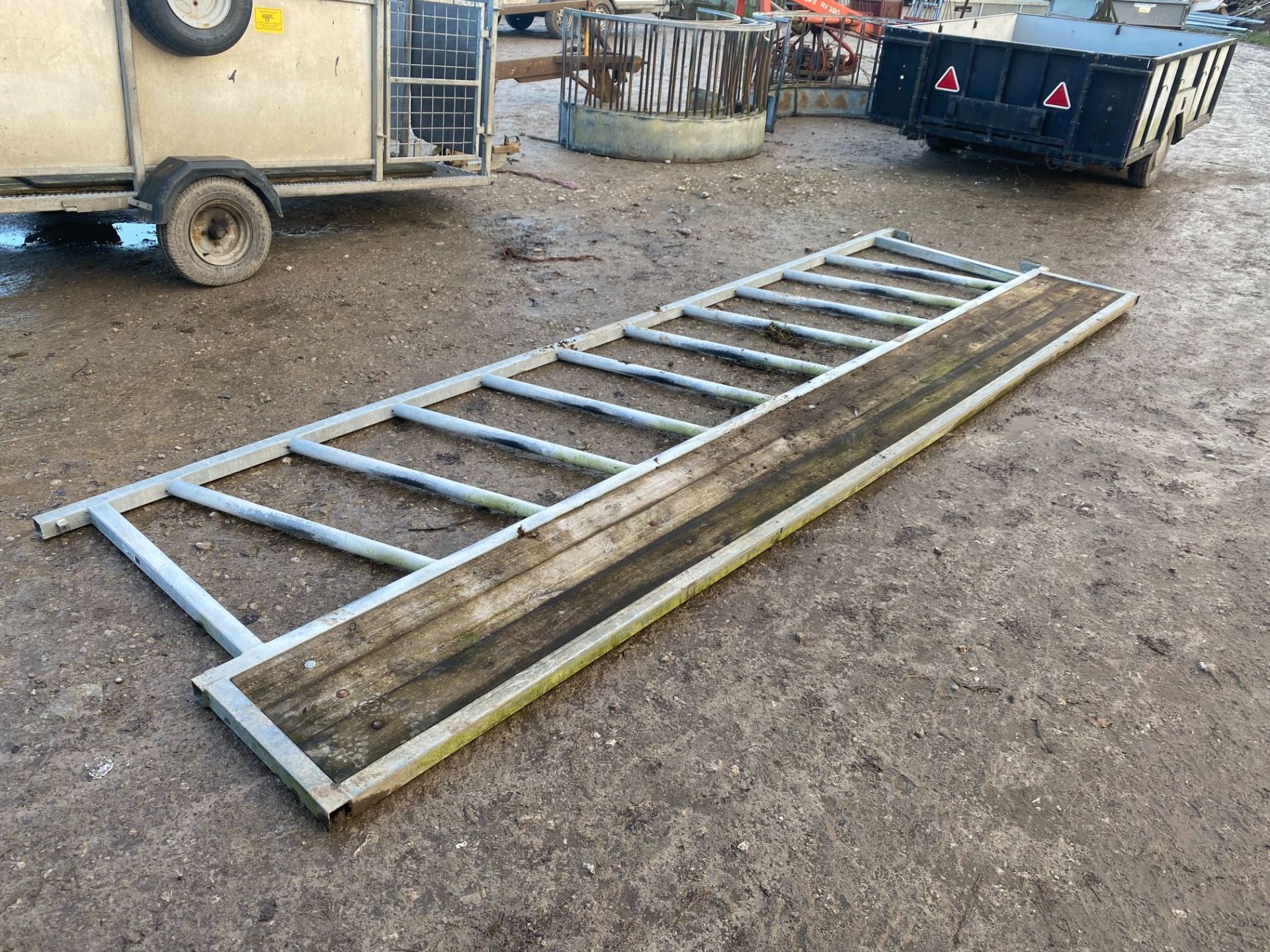 CATTLE FEED BARRIER - Image 2 of 2