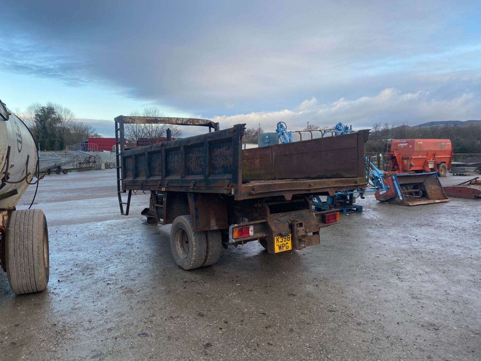 H/DUTY 3T TIPPING TRAILER