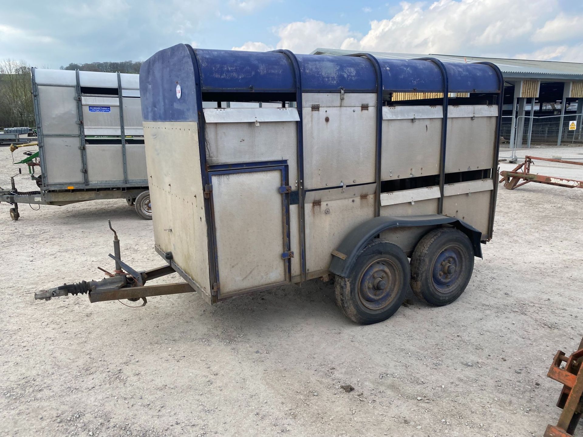 I WMS LIVESTOCK TRAILER