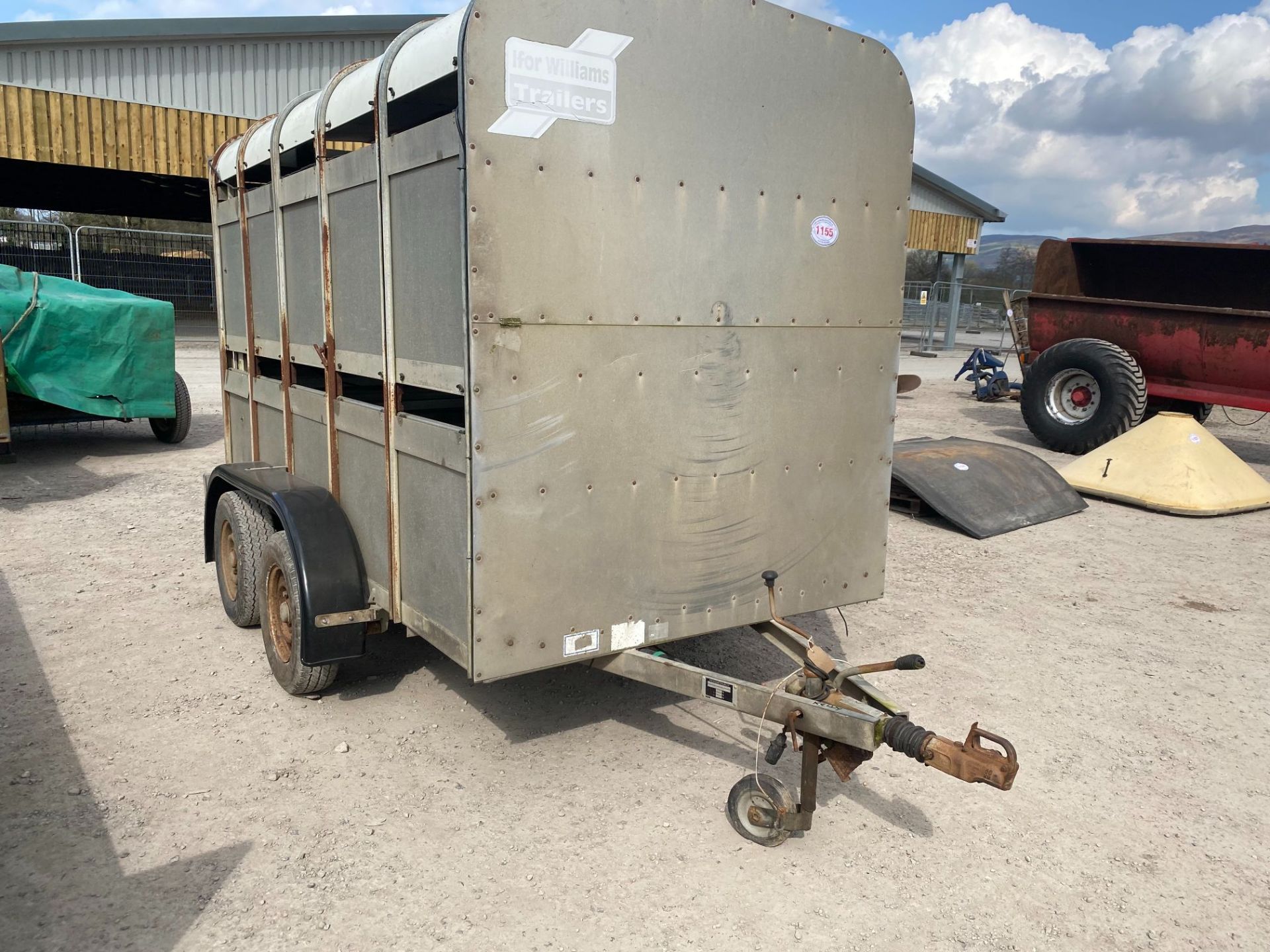 IWMS 10FT TWIN AXLE LIVESTOCK TRAILER - Image 3 of 3