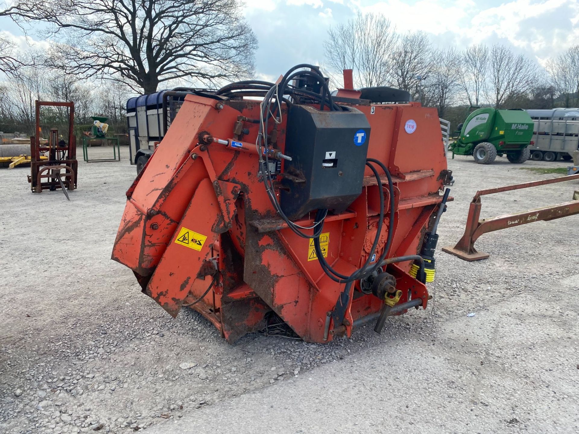 KUHN PRIMOR STRAW CHOPPER (NO PTO) - Image 3 of 3