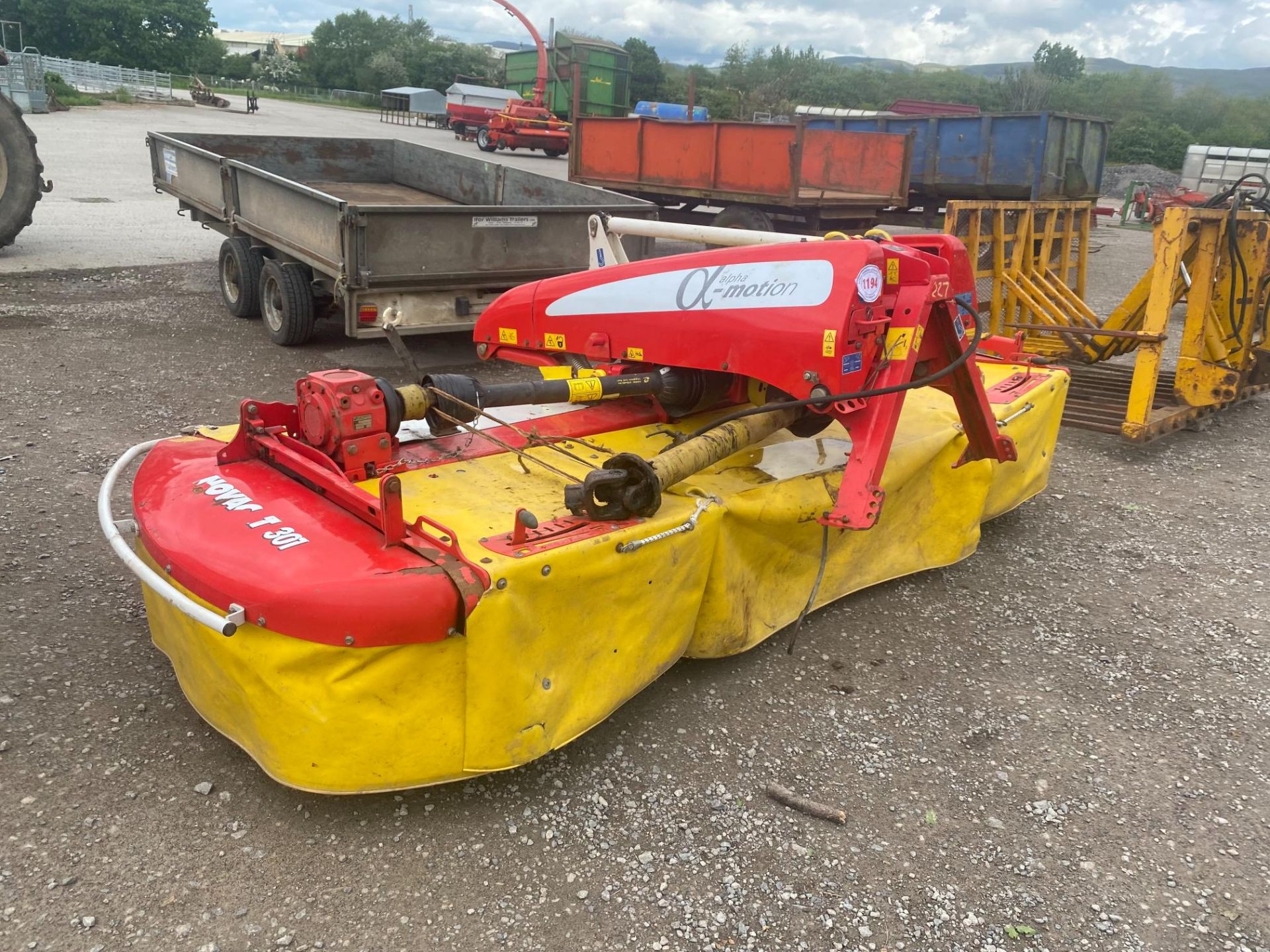 POTTINGER NOVACAT 301 FRONT MOWER C/WPTO - Image 2 of 3