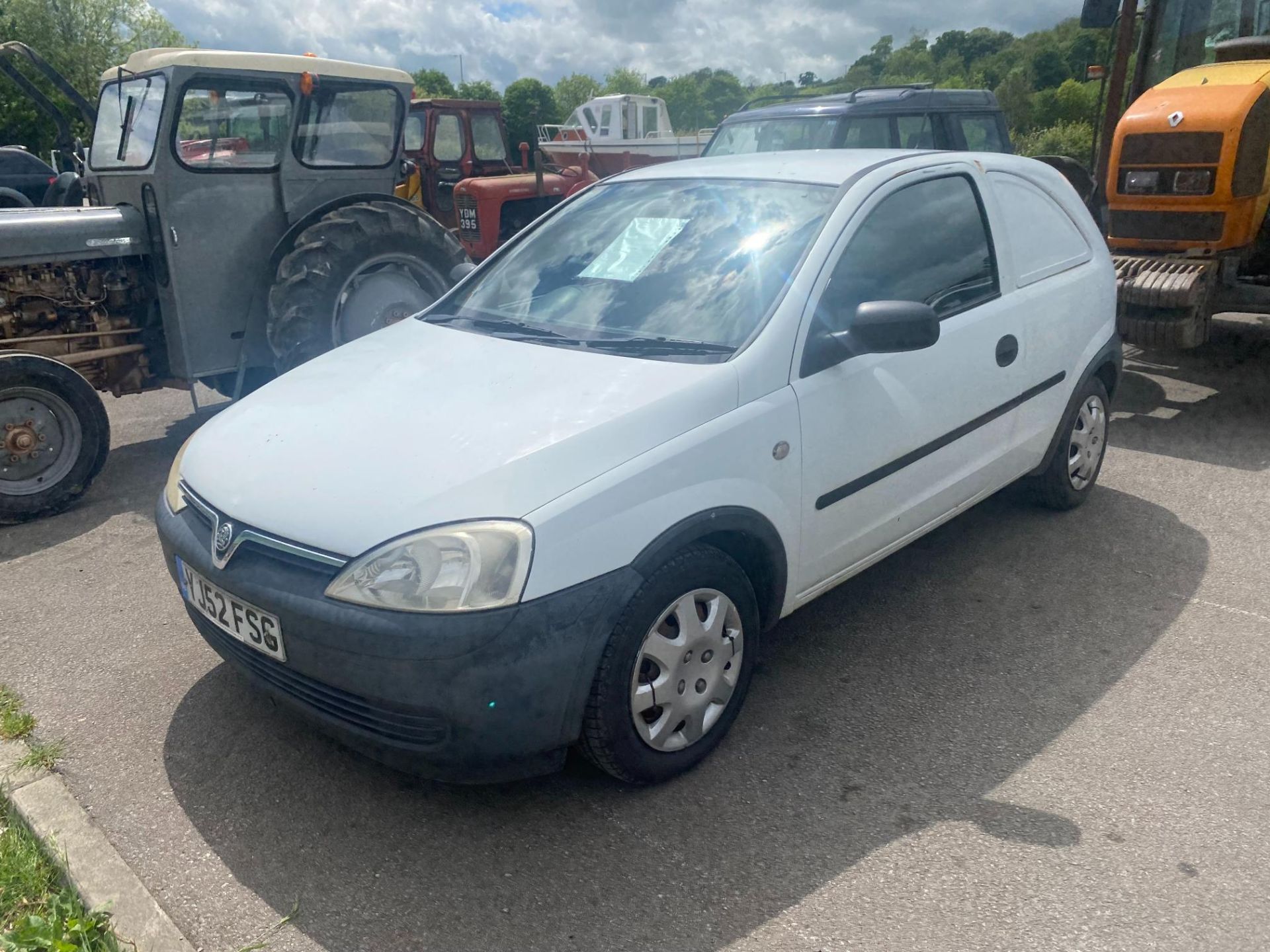 VAUXHALL CORSA YJ52 FSG - Image 2 of 3