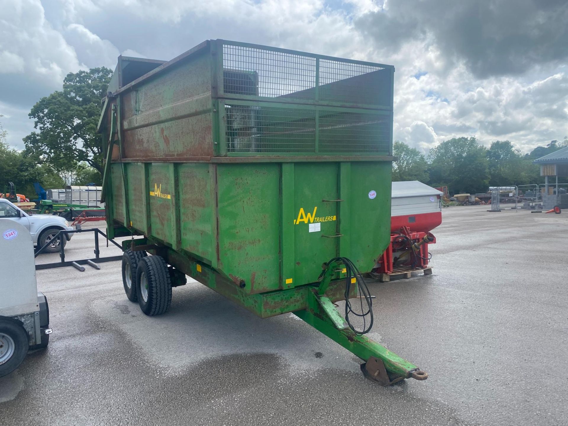 AW SILAGE TRAILER 8TON TANDEM AXLE - Image 2 of 5