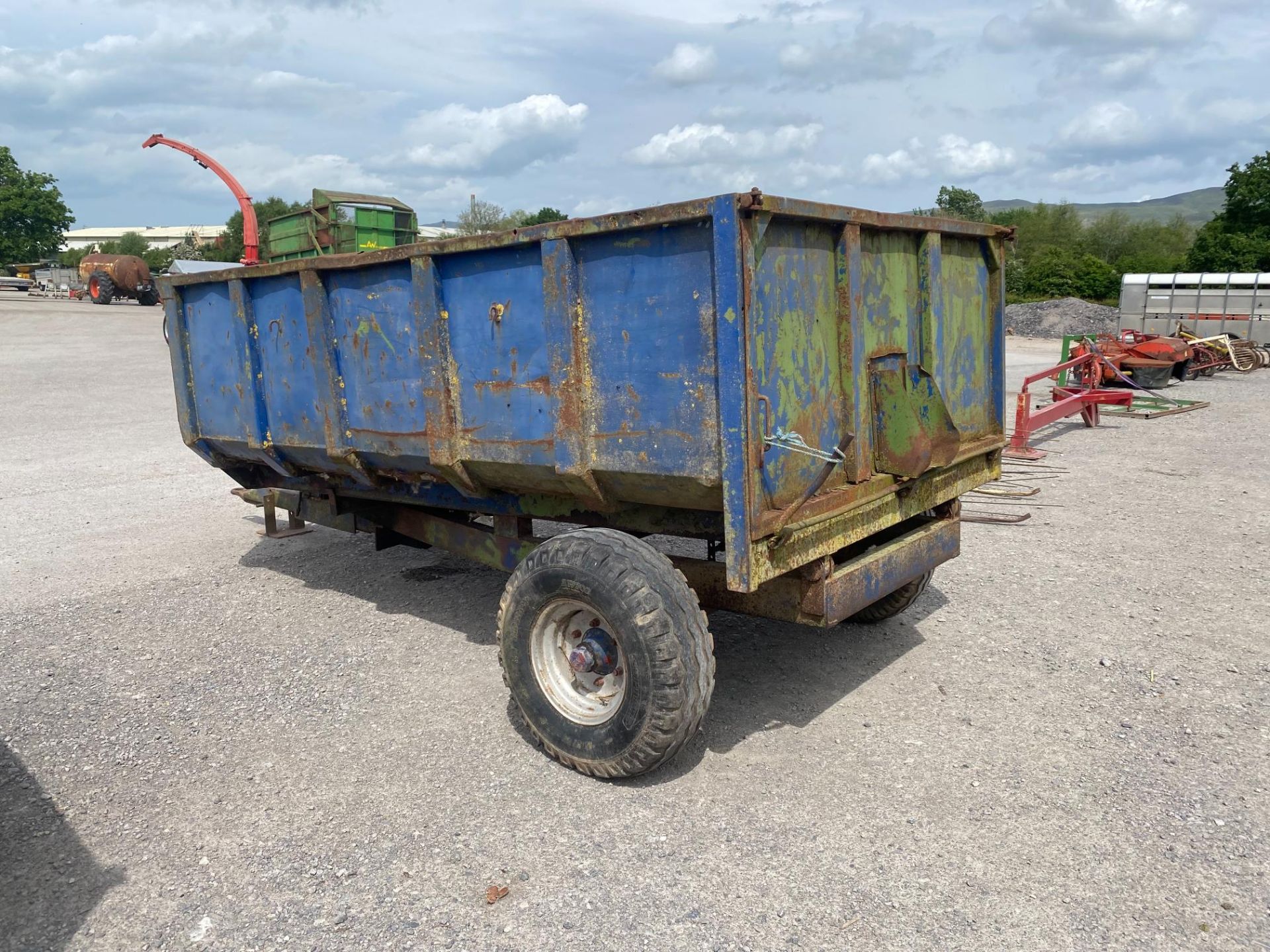 BLUE TIPPING TRAILER - Image 3 of 3