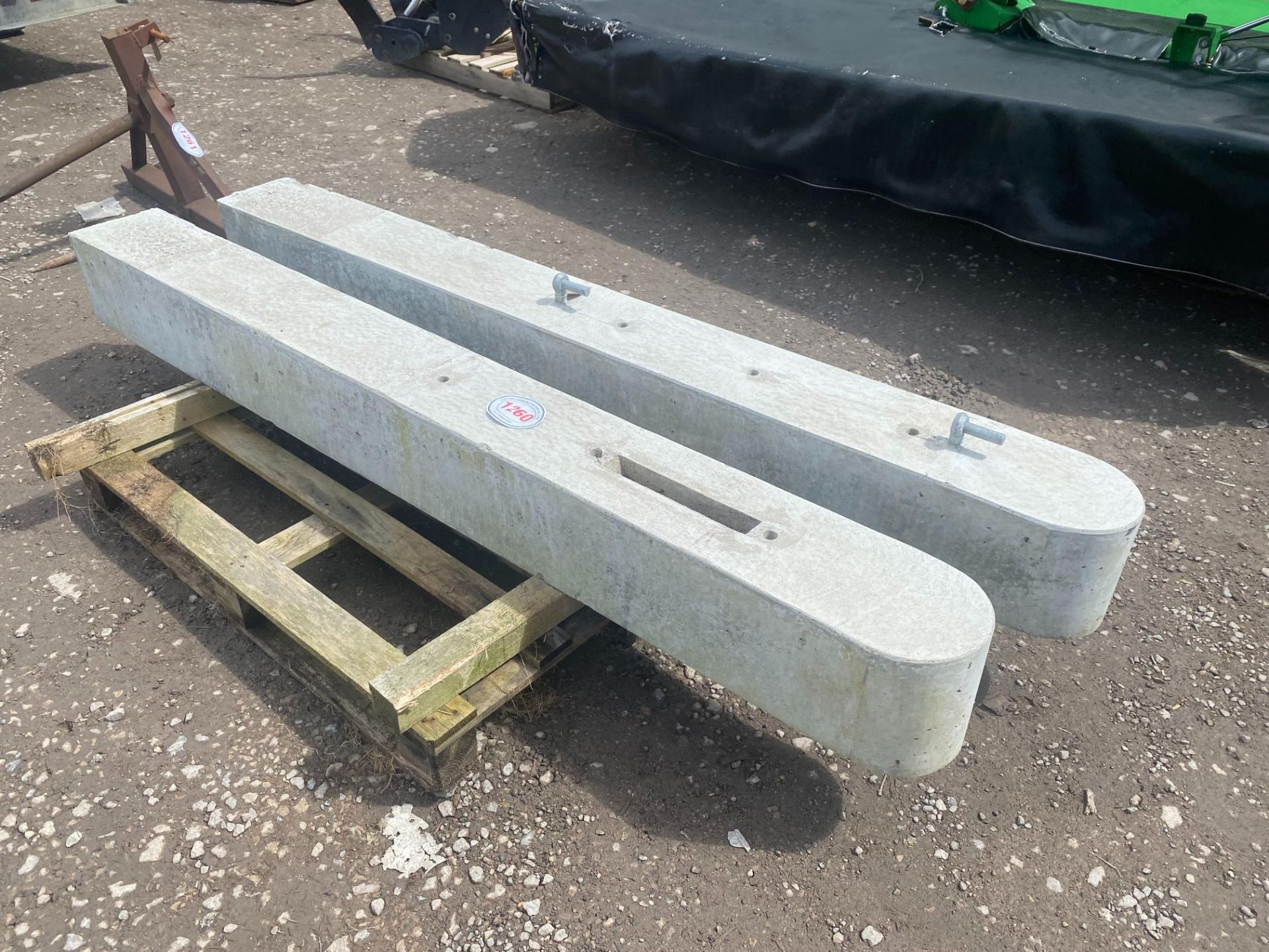 CONC GATE POSTS