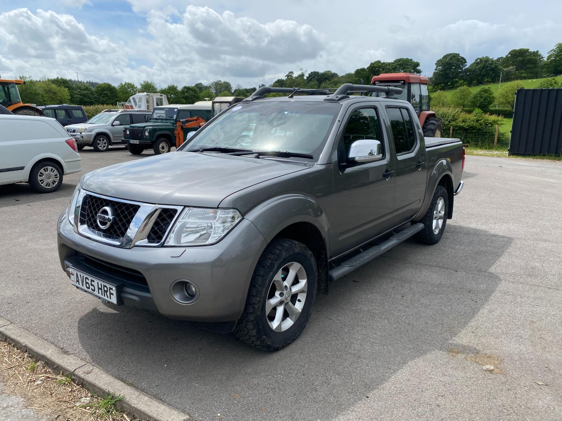 Nissan Navara - Image 2 of 4