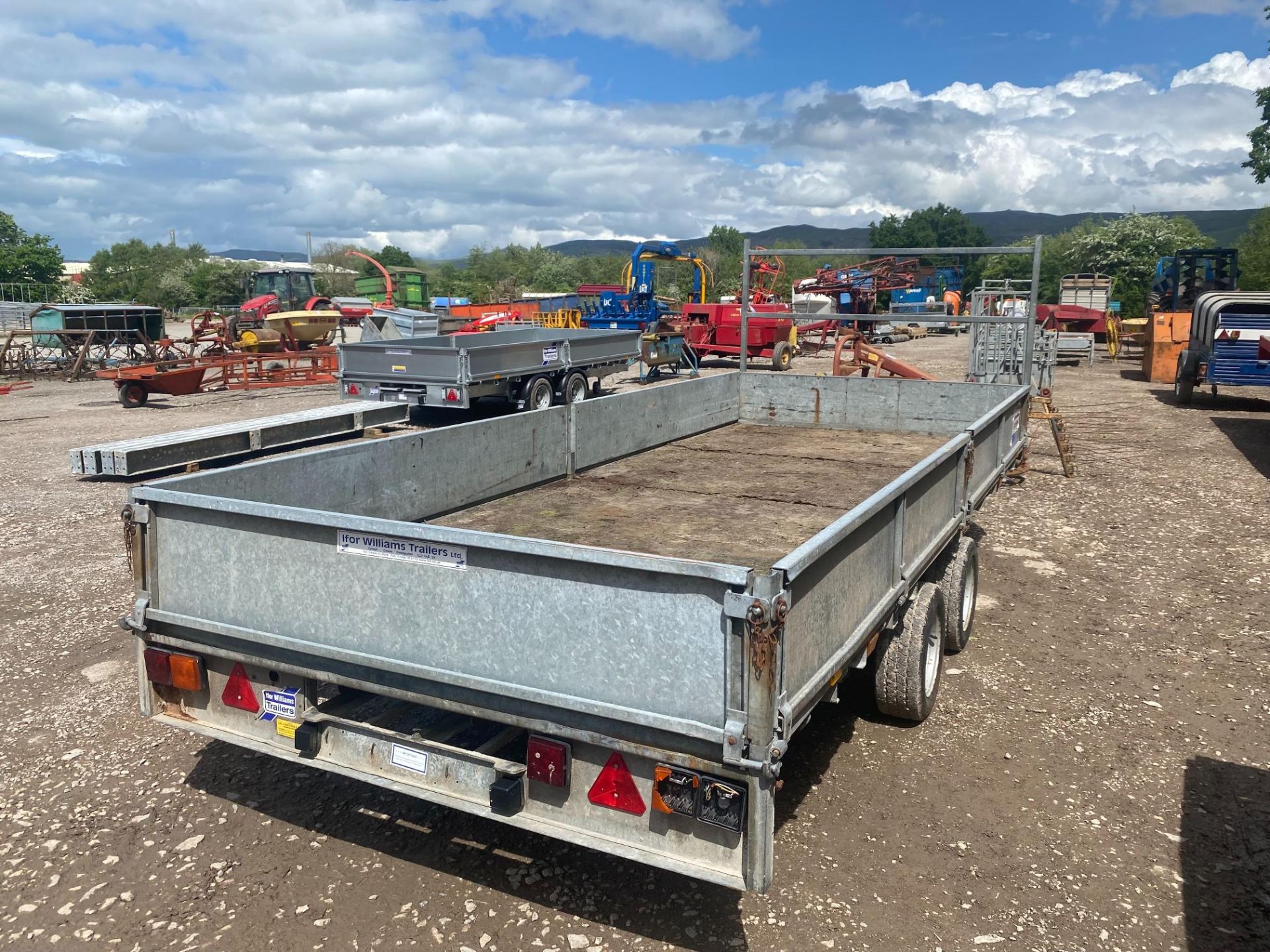 IWMS 16FT FLAT TRAILER