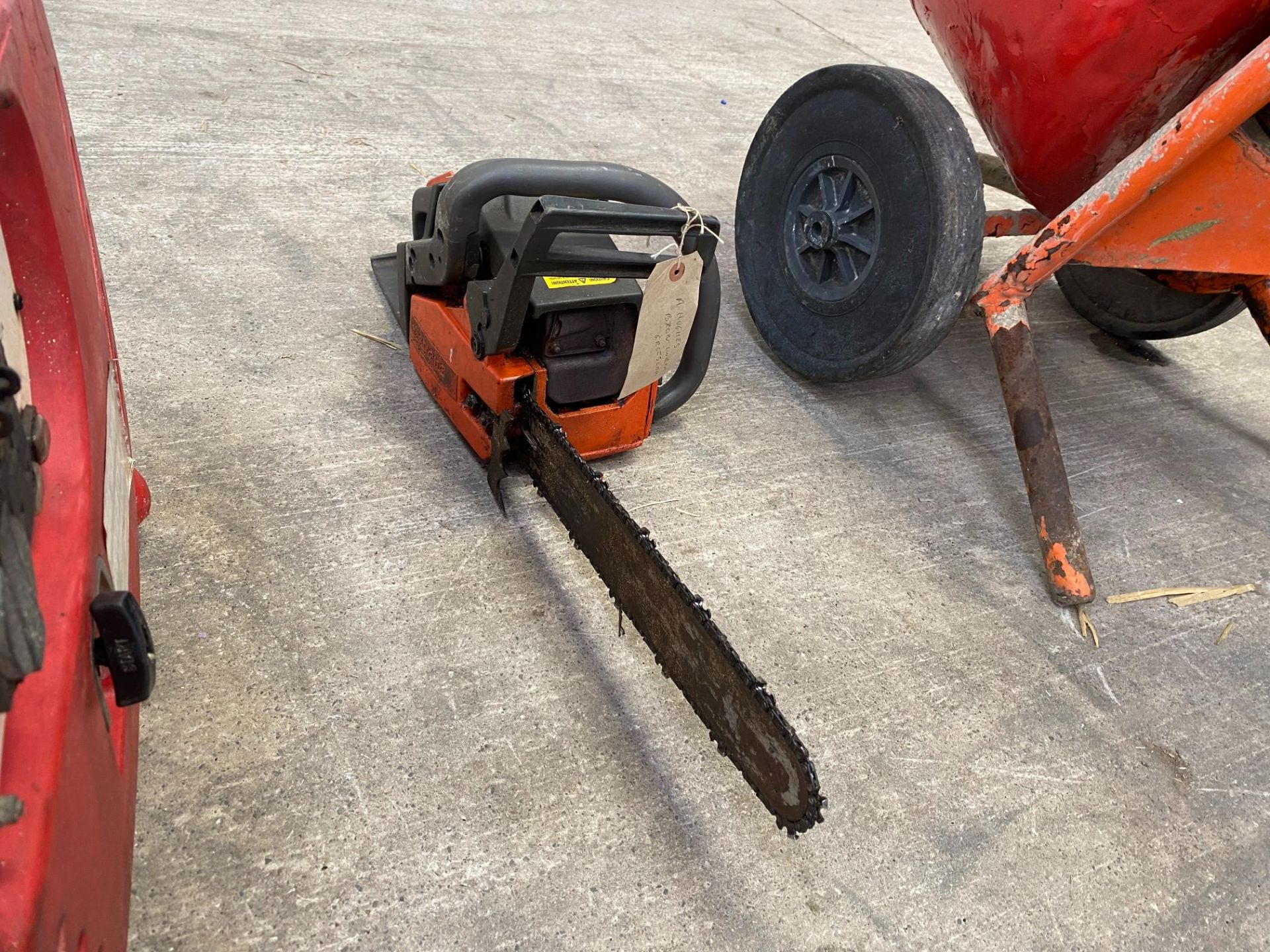 HUSQVARNA CHAIN SAW