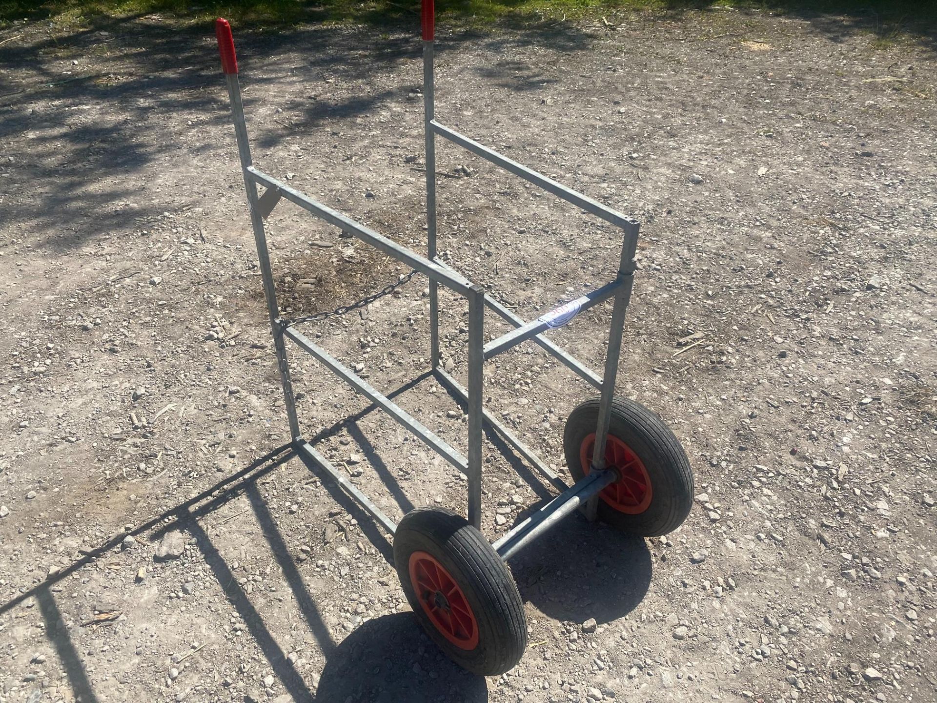 ADJUSTABLE TROLLEY