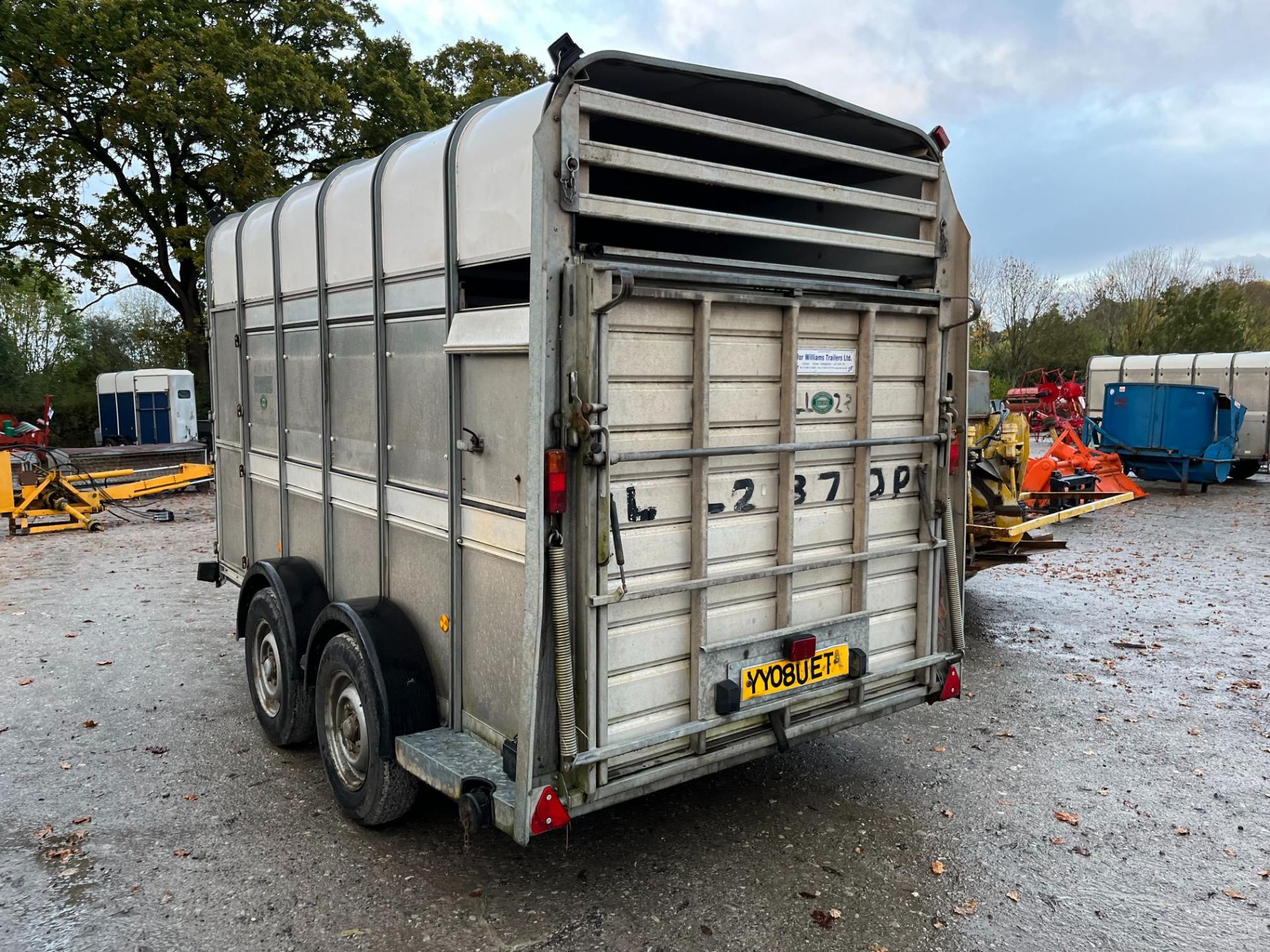 IW TA5 10G livestock trailer