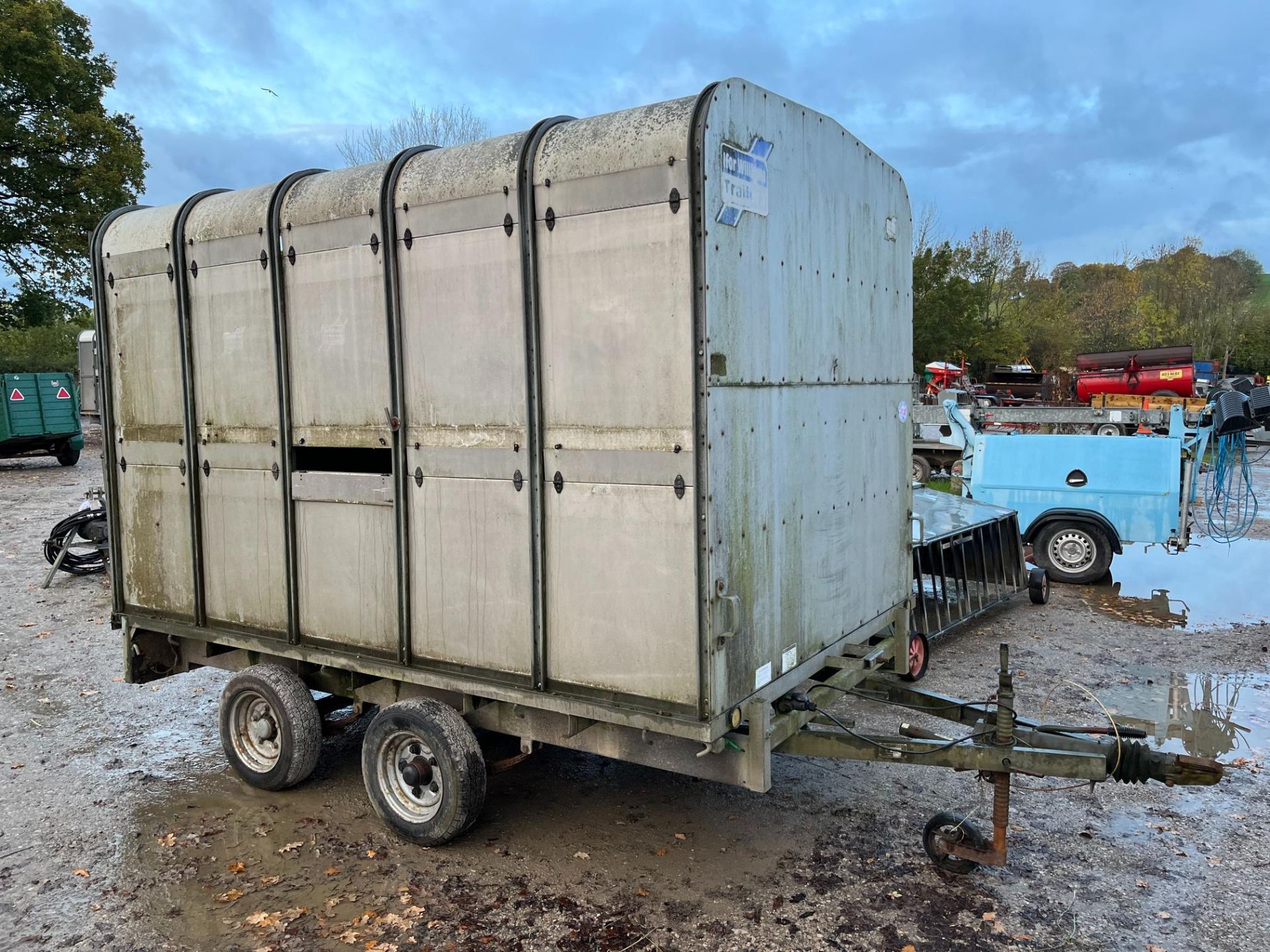 IW 12FT LIVESTOCK TRAILER c/w decks - Image 2 of 3