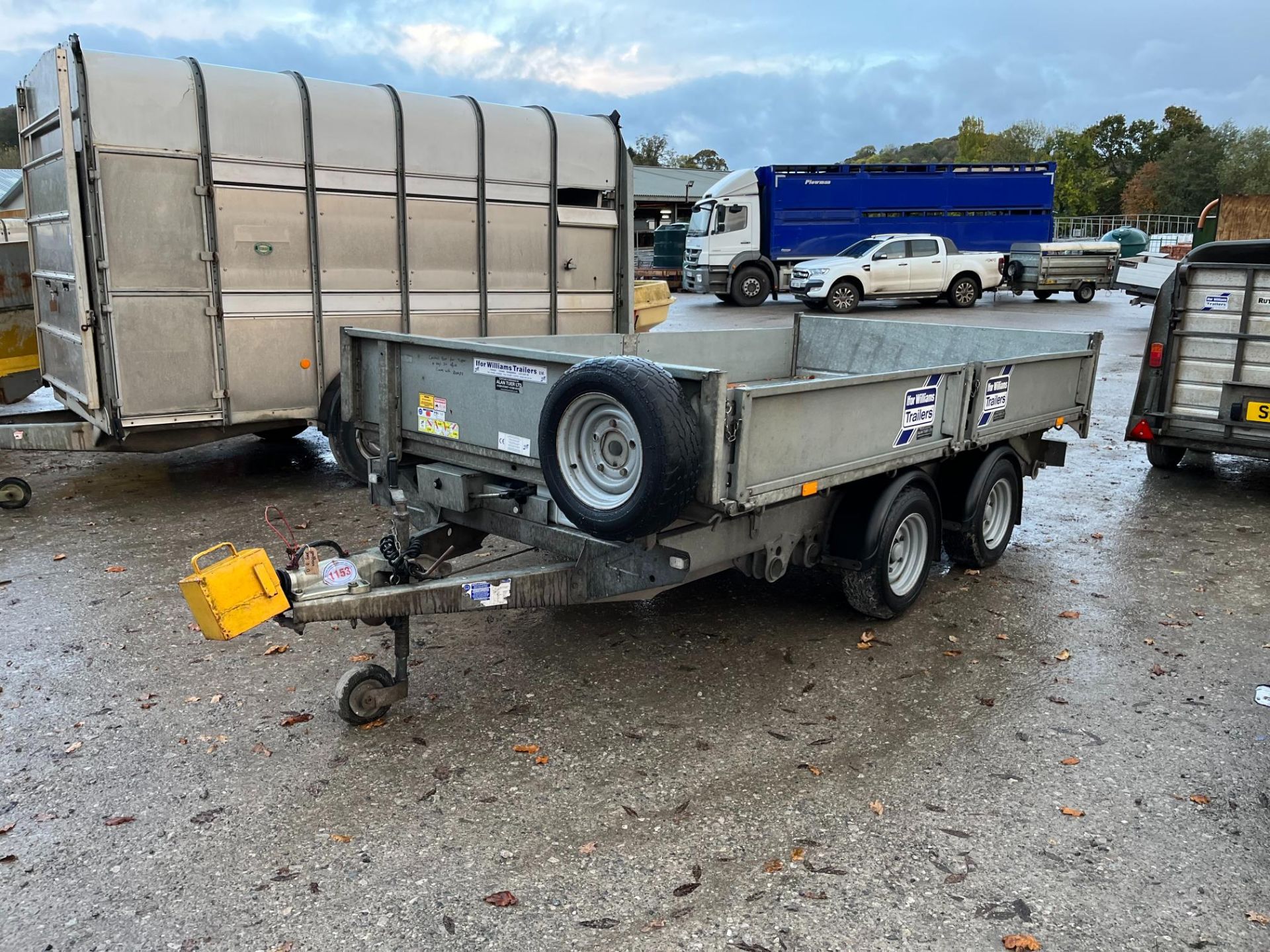 IW tipping trailer c/wcontrol box 12ftx6ft6"