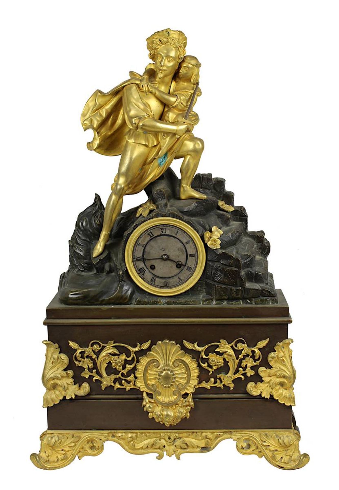 Große Pendule um 1830/40, Bronze, teils mit Vergoldung, hoher rechteckiger Sockel mit Blattwerk-