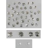 Kleine Sammlung Diamanten, bestehend aus: 4 Diamanten im Brillantschliff, zus. ca. 0,20 ct, weiß,