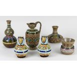 6 Sarreguemines-Vasen mit floralem Dekor, Utzschneider & Cie um 1890: 1 Paar, heller Scherben,