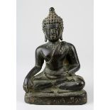 Bronze-Buddha, Siam 19. Jh., vollplastischer Buddha im Lotussitz, Höhe 14 cm, Breite 10 cm. 3027-