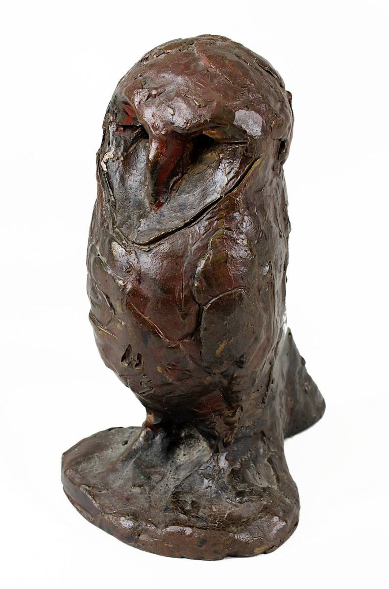Schröder, Hans (Saarbrücken 1930 - 2010 Saarbrücken), stehende Eule, Bronzefigur mit brauner Patina,