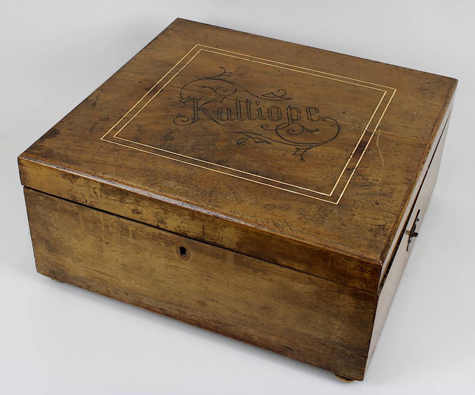 Kalliope Lochplattenspieler mit ca. 40 Platten, deutsch um 1890, auf Deckel beschriftet Kalliope, - Image 3 of 3