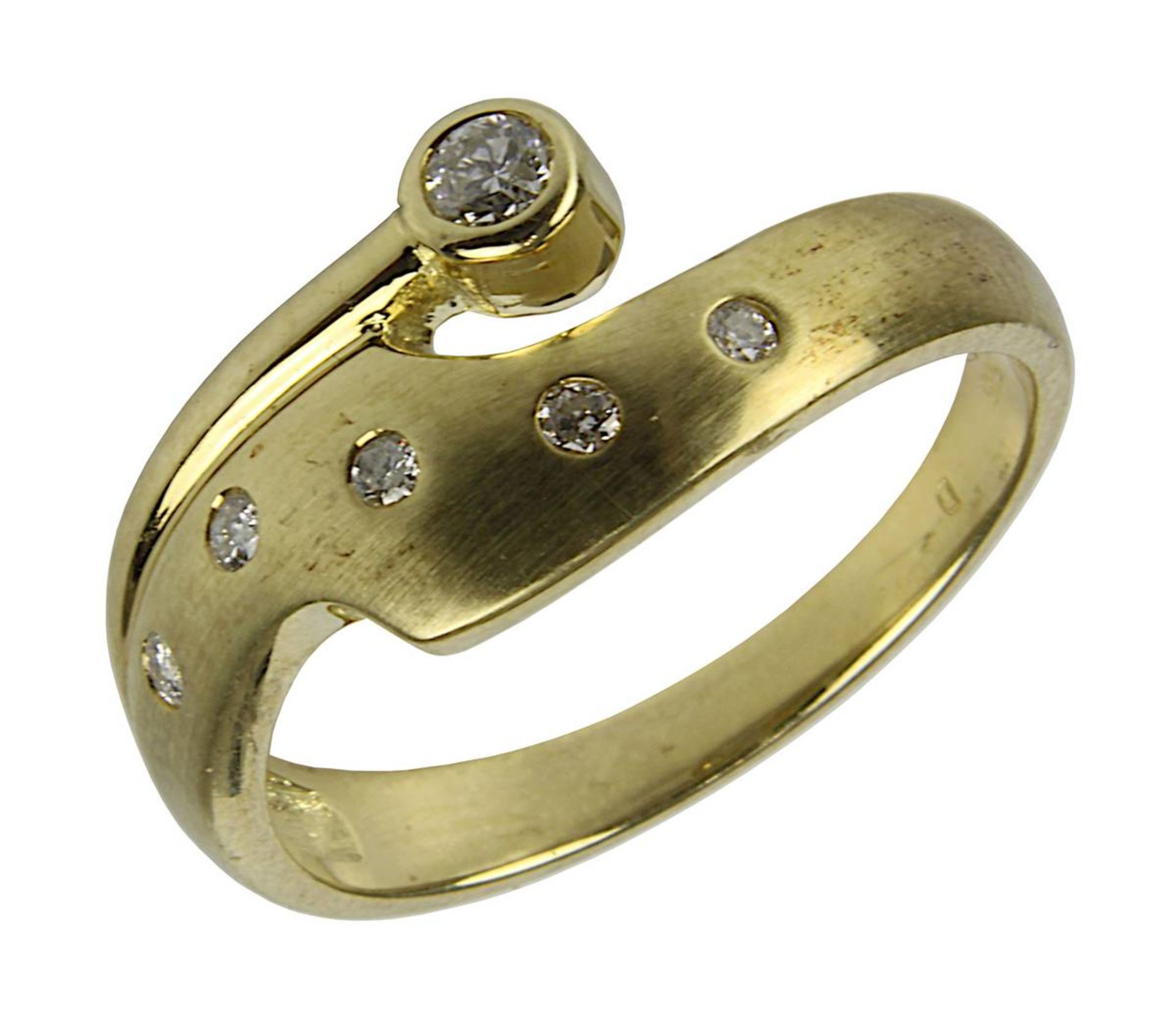 Gelbgold-Ring mit Brillanten, deutsch 1990er Jahre, gestempelt 585, Ringkopf besetzt mit 6 Diamanten