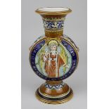 Villeroy & Boch Mettlach Vase mit Engelmotiv, Keramik heller Scherben, Außenwandung mit reliefiertem