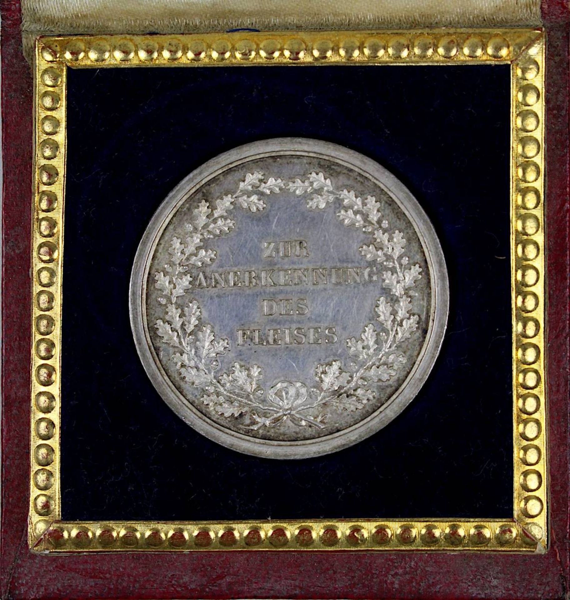 Würzburg Silbermedaille um 1857, Fleißprämie der Gesellschaft zur Vervollkommnung der mechanischen - Image 2 of 2