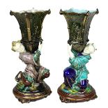 Paar Figurenvasen, Frankreich Ende 19. Jh., Vasenkorpusse getragen von jeweils einem vollplastischen
