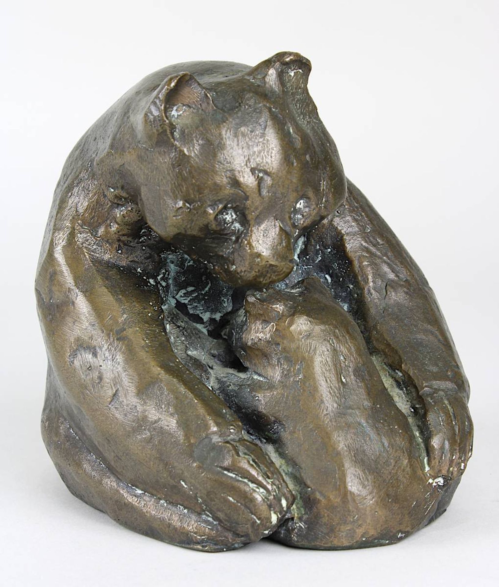 Ungedeuteter Bildhauer, Bronzefigur, Bärenmutter mit Jungen, H: 11 cm, B: 10 cm, T: 12 cm,